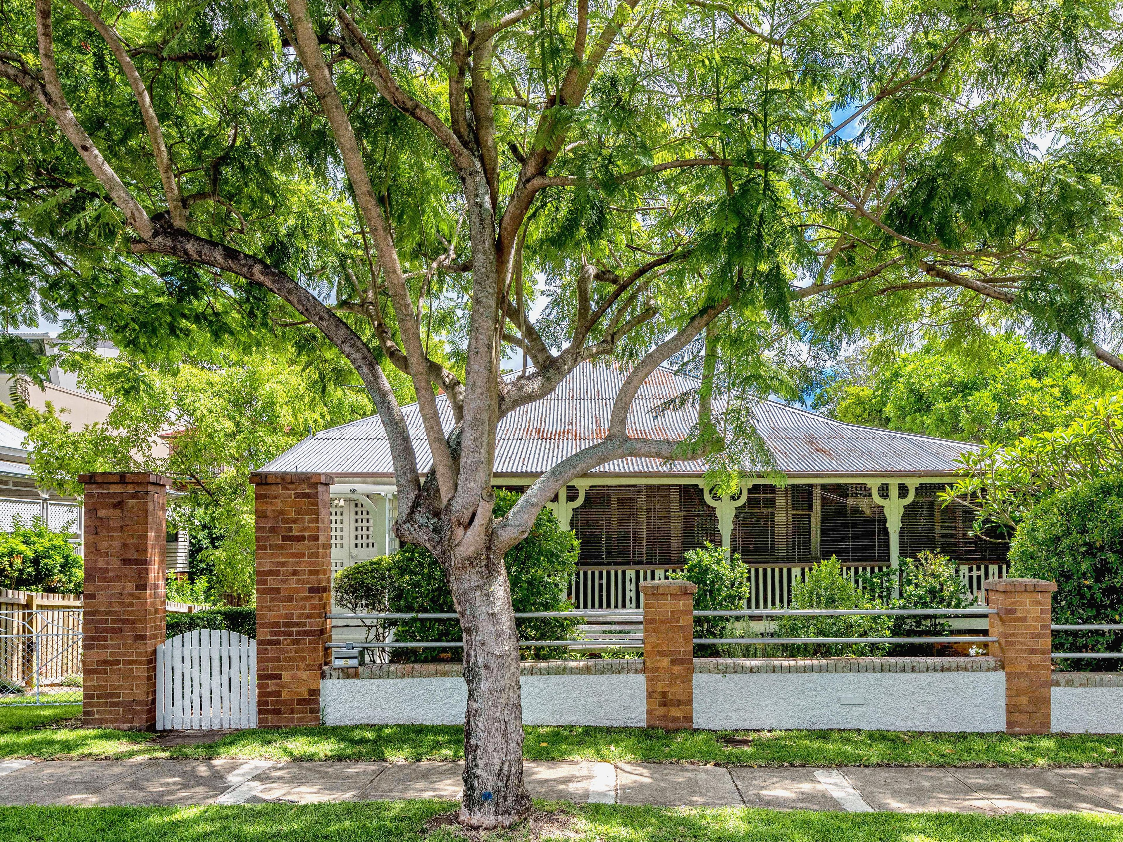 22 London Road, Clayfield QLD 4011