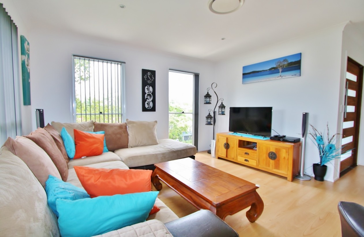 18 Grunert Street, Holland Park, QLD 4121