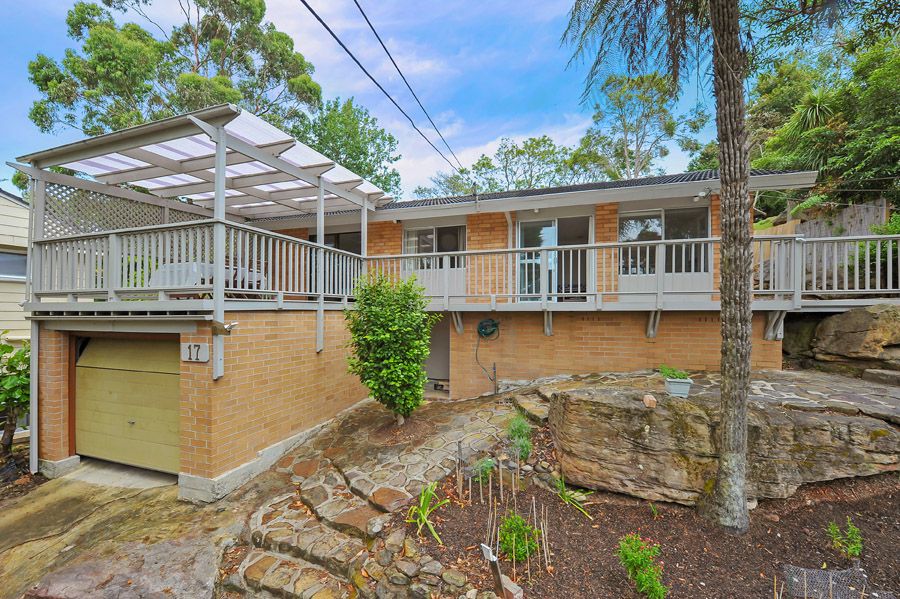 17 Chakola Avenue, Hornsby Heights, NSW 2077