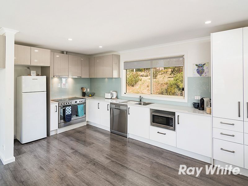 8 Nunnelly Street, Macclesfield, SA 5153