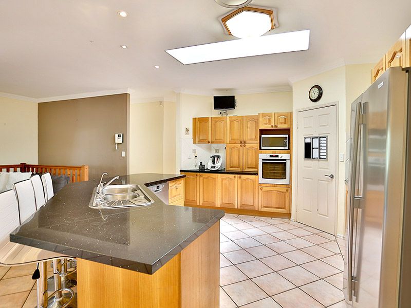 12 Fiddlewood Place, Bridgeman Downs, QLD 4035