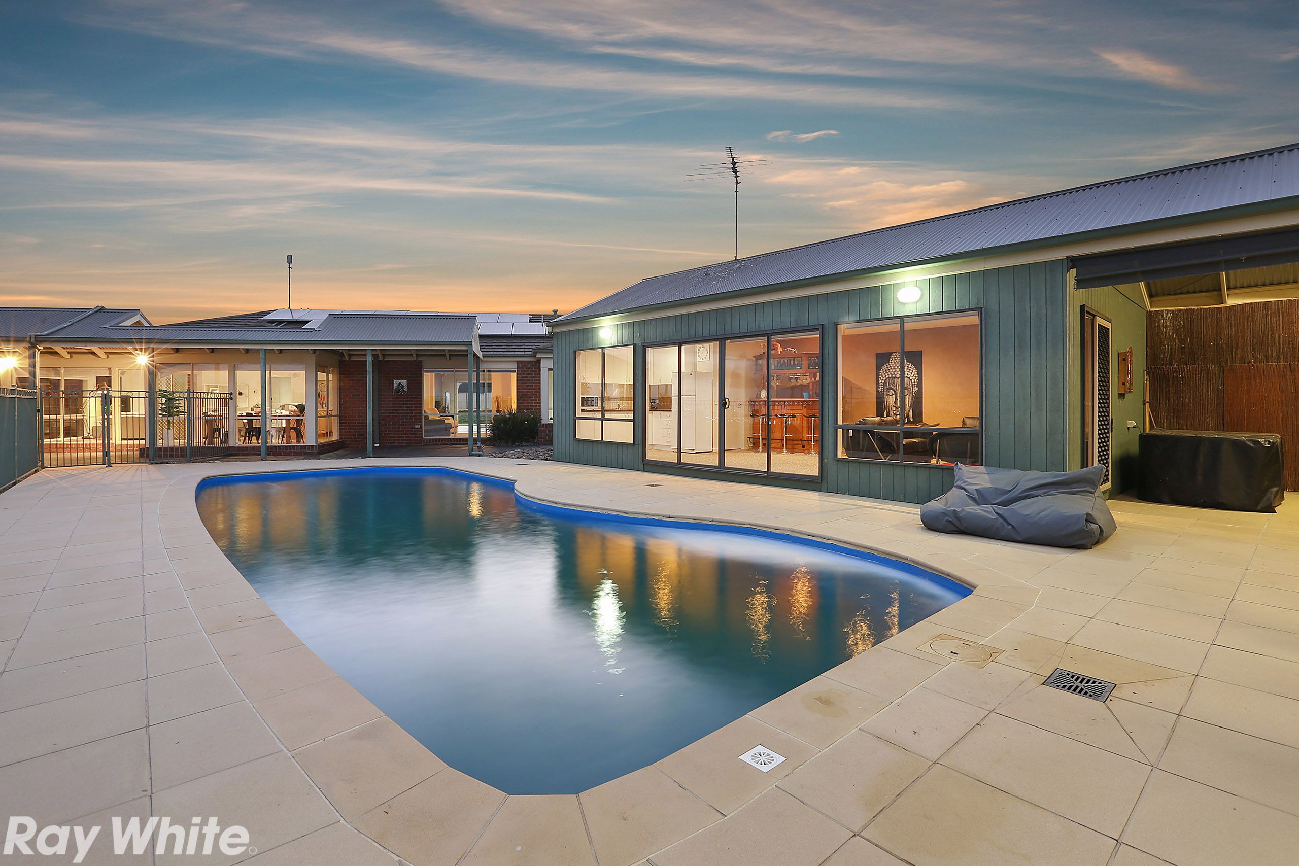 30 Viewbay Court, LOVELY BANKS, VIC 3213