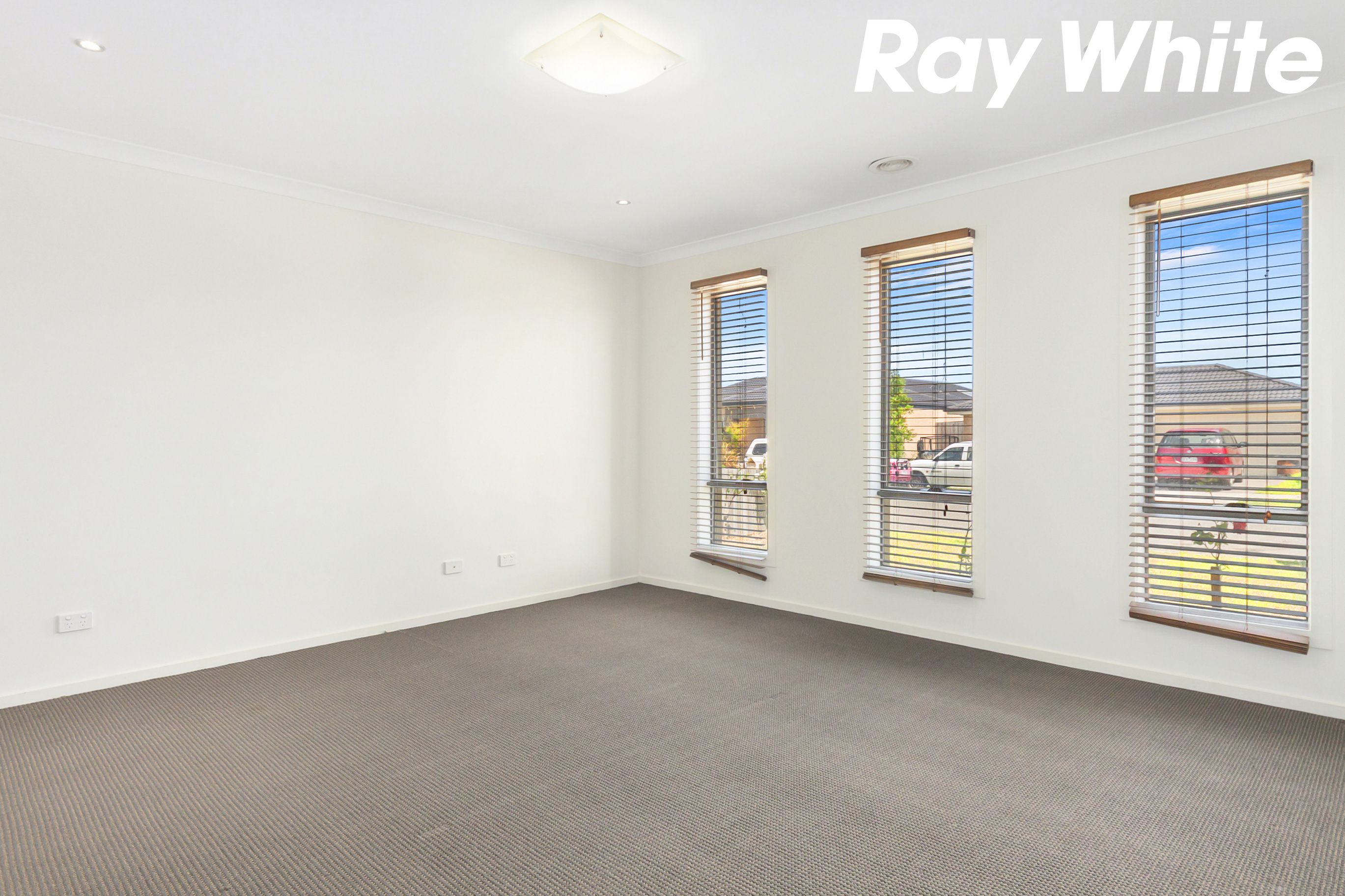 12 Currawong Crescent, Pakenham, VIC 3810