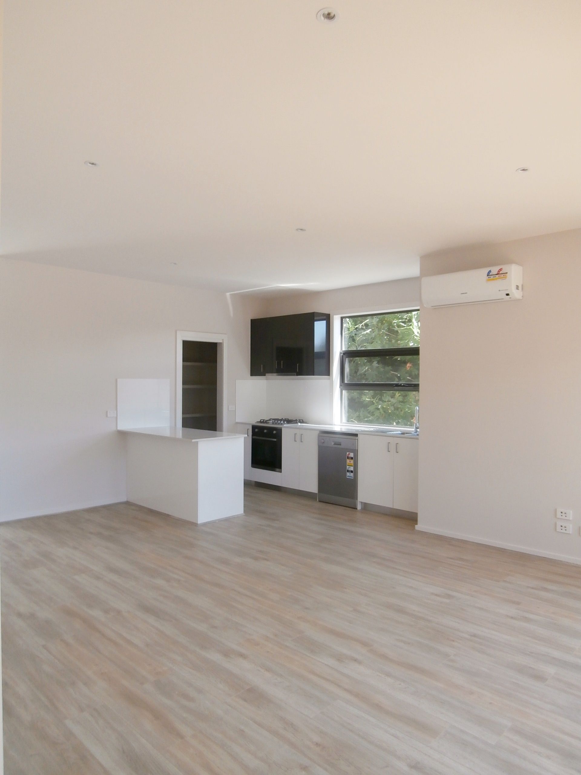 1/1-11 Troward Harvey Way, Craigieburn, VIC 3064