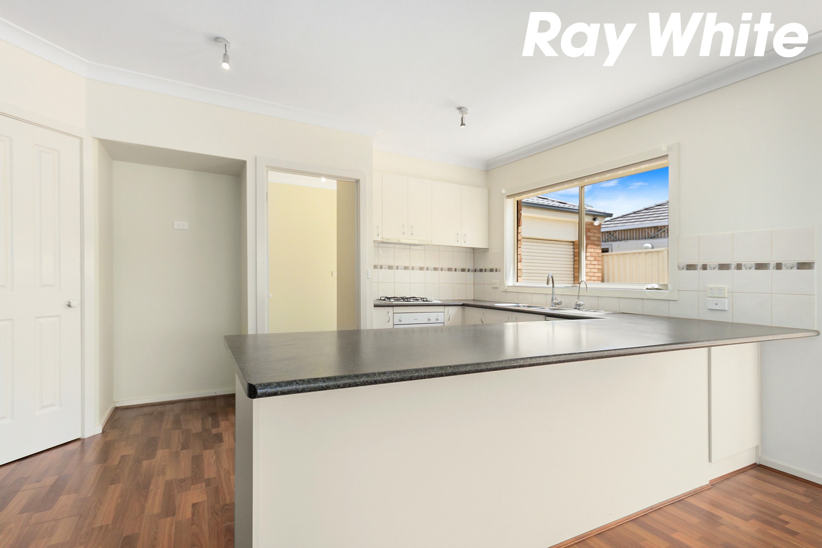 16 Viola Avenue, Pakenham, VIC 3810