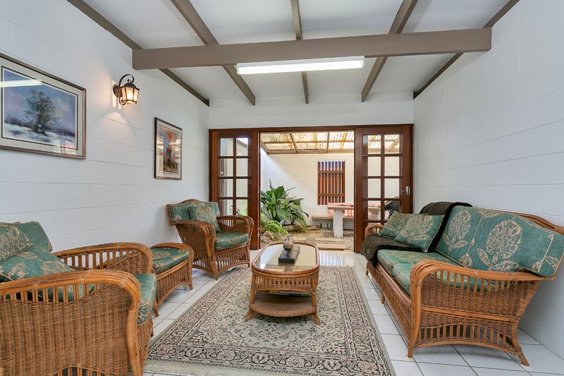 12 Duignan Street, Whitfield, QLD 4870