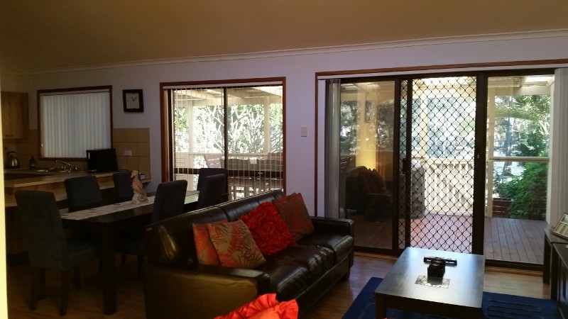 3/3 Lake Street, Budgewoi, NSW 2262