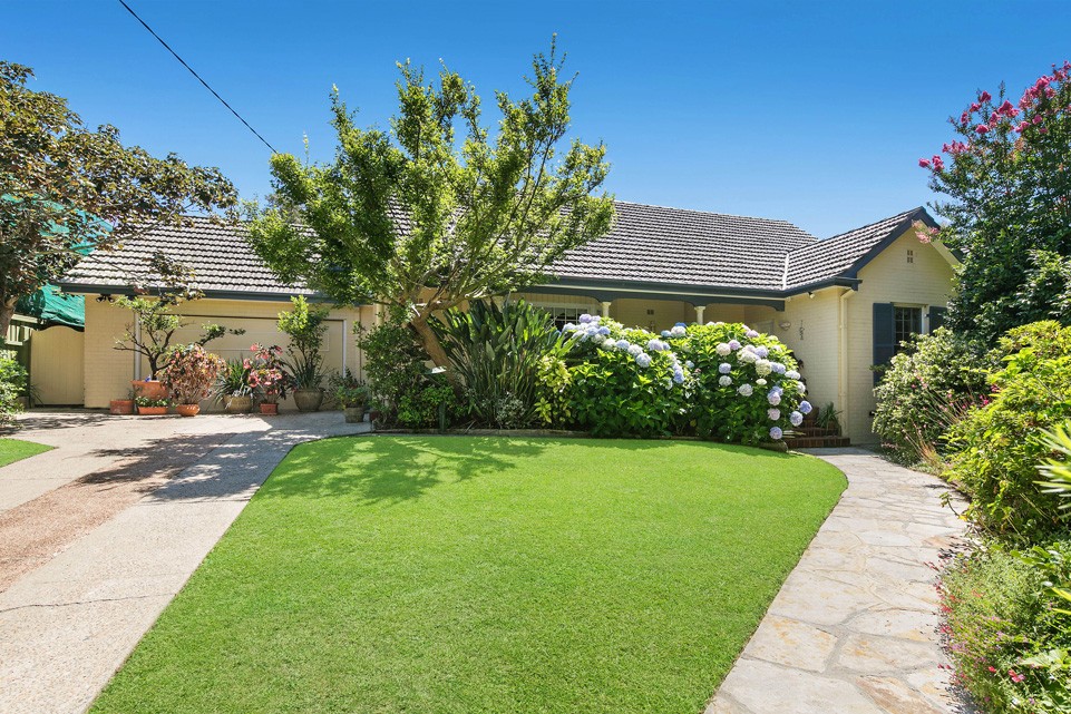 19 Tennyson Avenue, Turramurra, NSW 2074