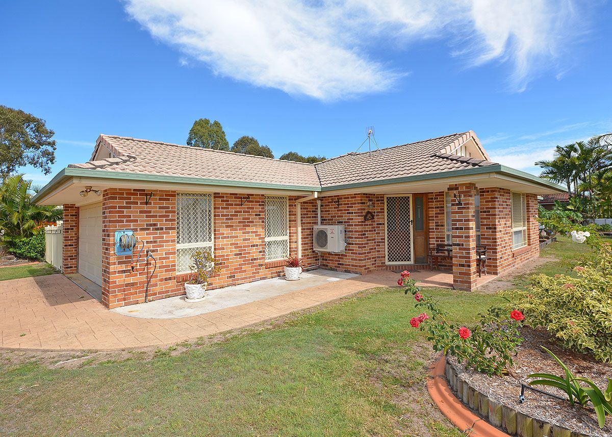 50 Ibis Boulevard, Eli Waters, QLD 4655