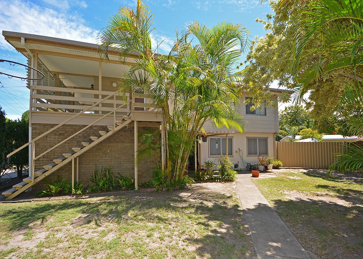 56 Margaret Street, Urangan, QLD 4655