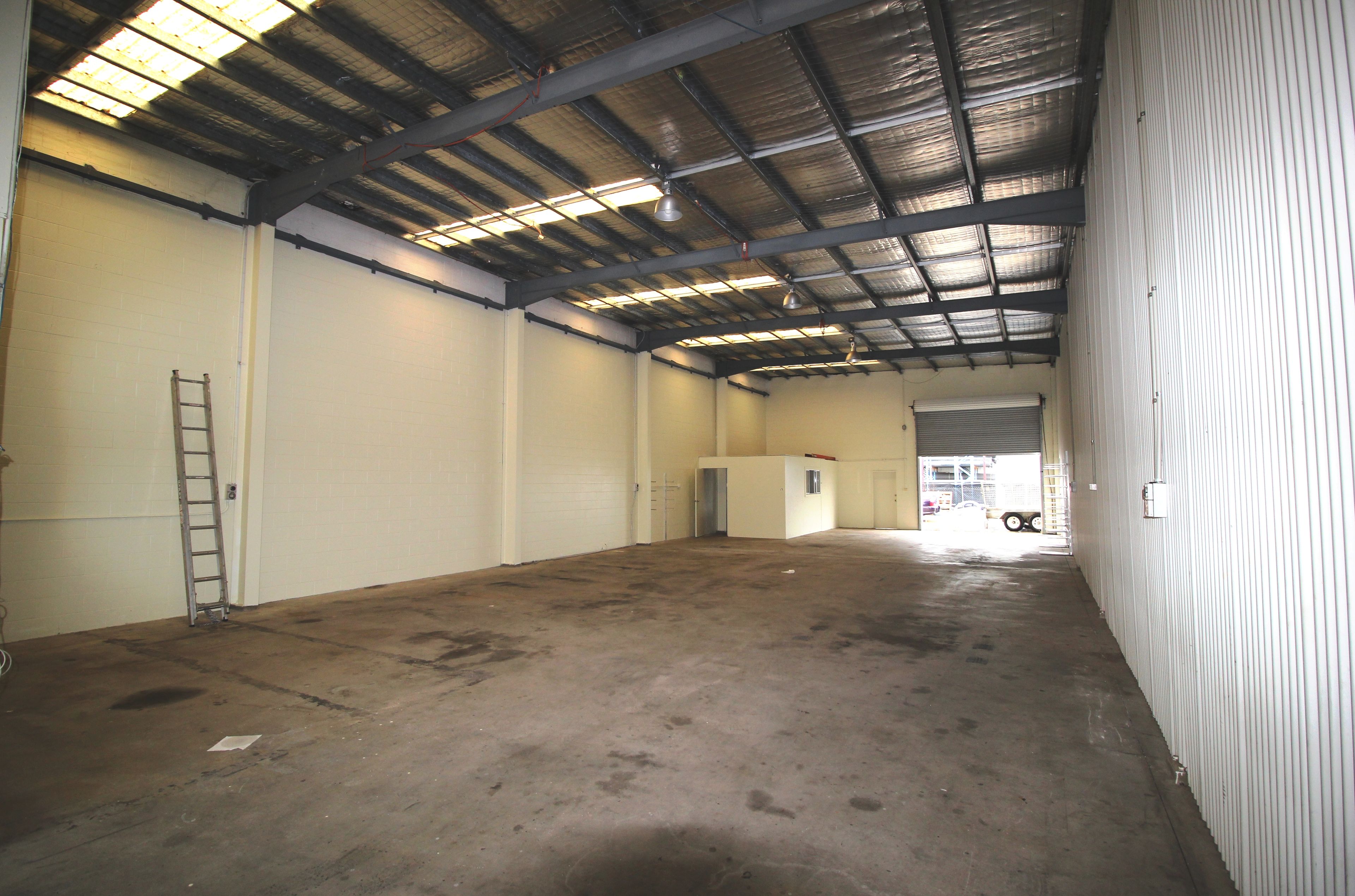 Commercial Industrial/Warehouse Property Leased Cairns, QLD 2/57 Supply