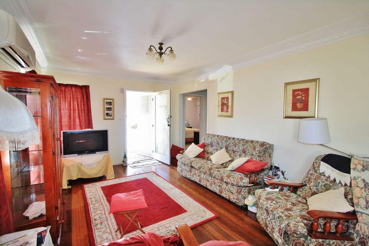 143 Burn Street, Camp Hill, QLD 4152