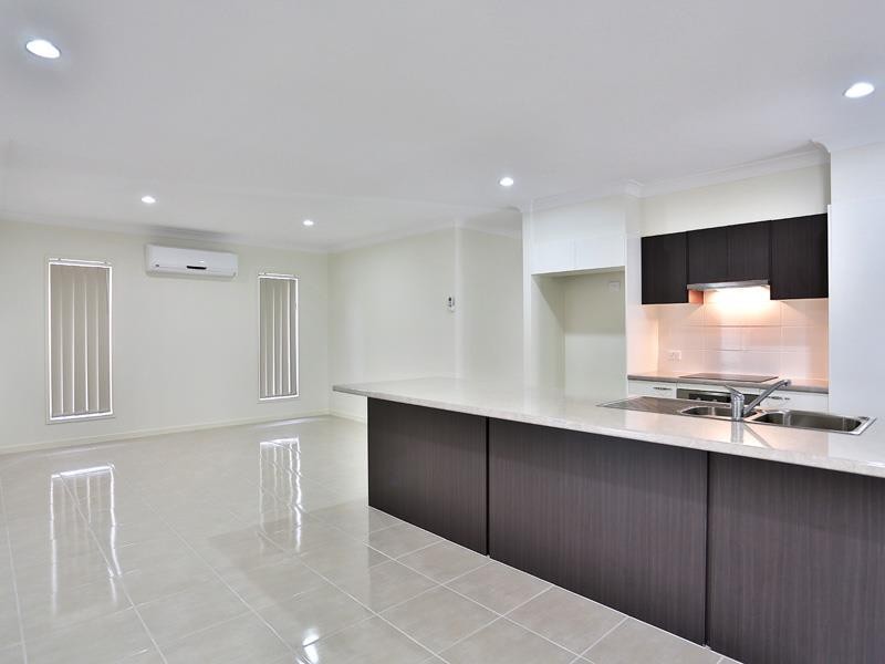 4 Milly Circuit, Ormeau, QLD 4208