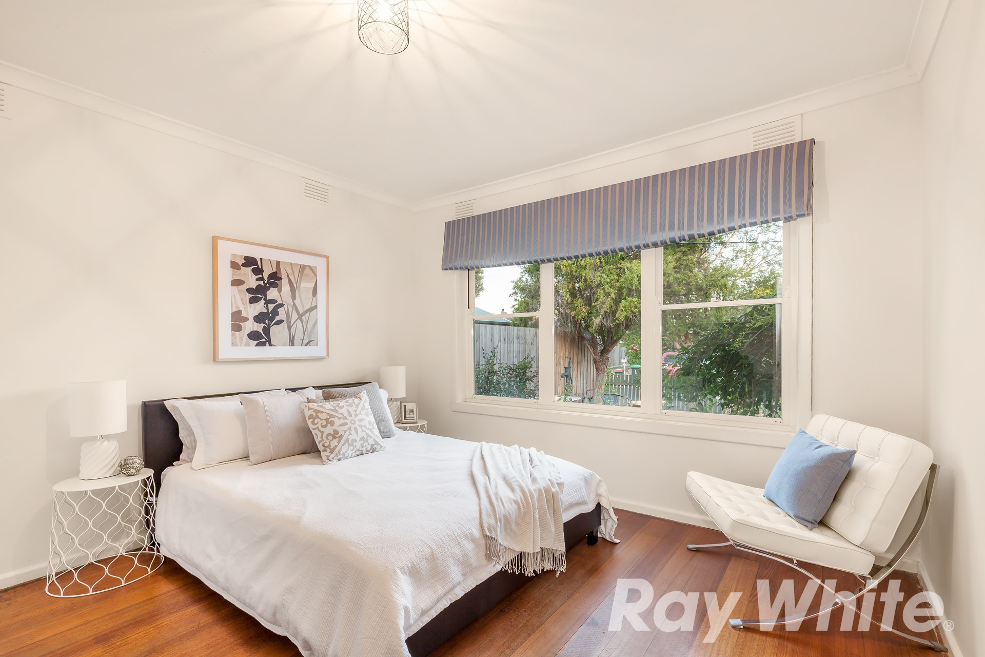24 Longbrae Avenue, Forest Hill, VIC 3131