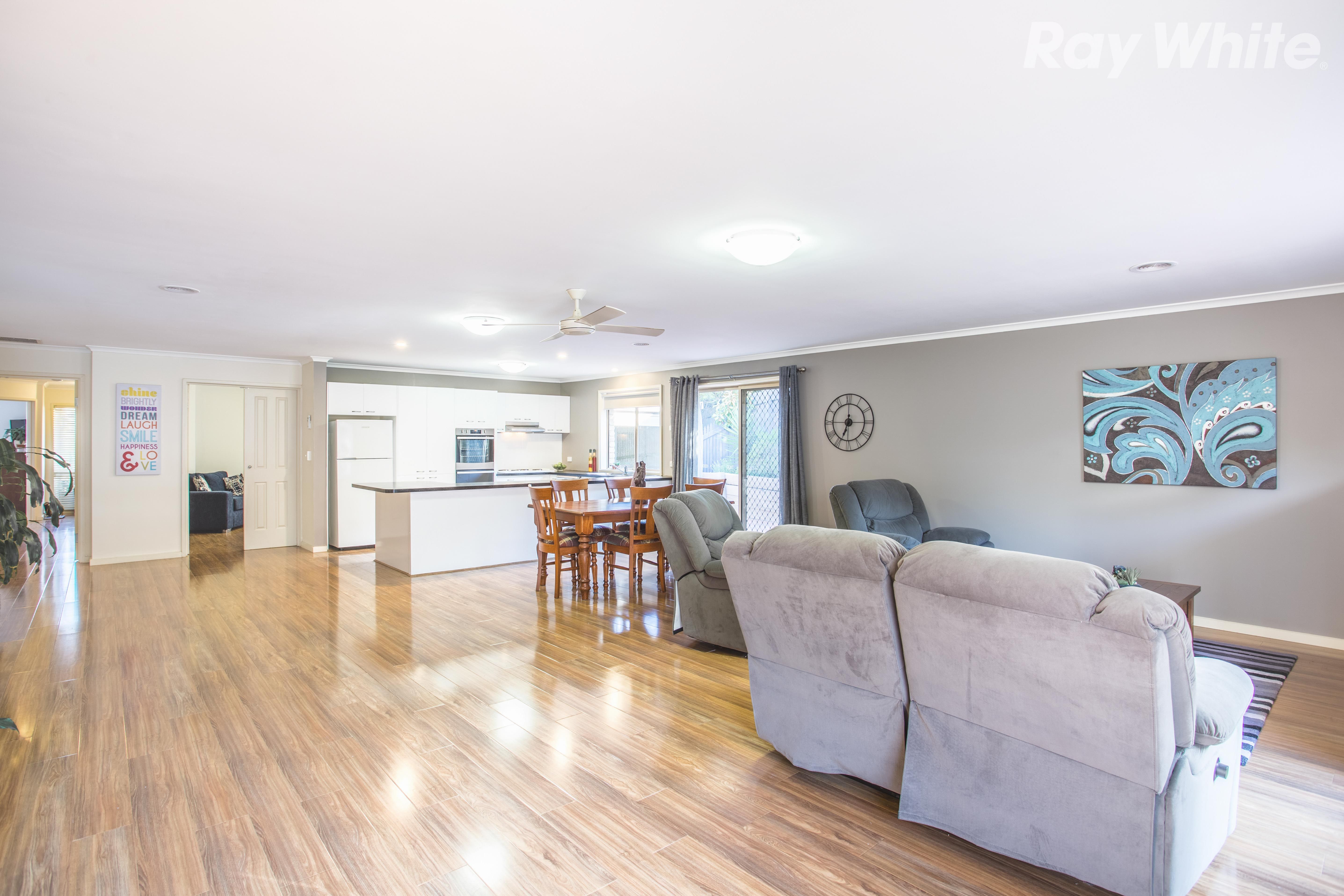 19 Jolly Terrace, South Morang, VIC 3752
