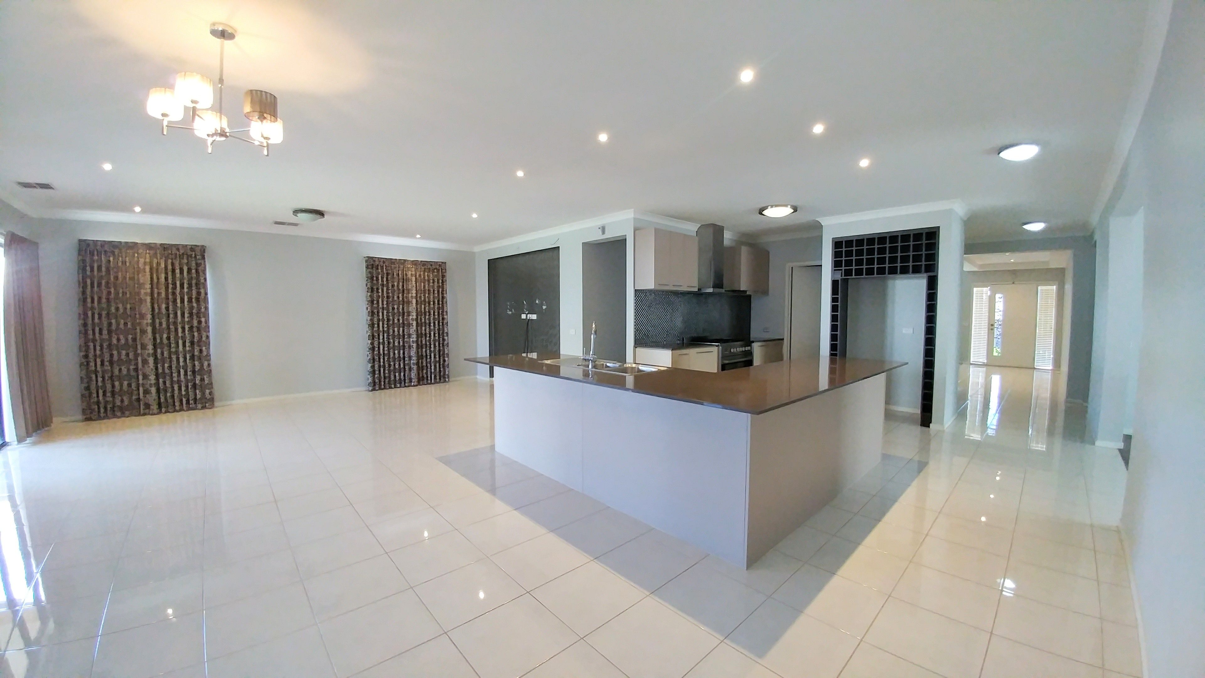 18 Cairn Drive, South Morang, VIC 3752