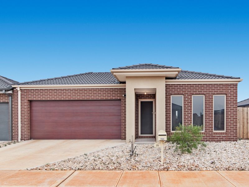 25 Clement Way, Melton South VIC 3338