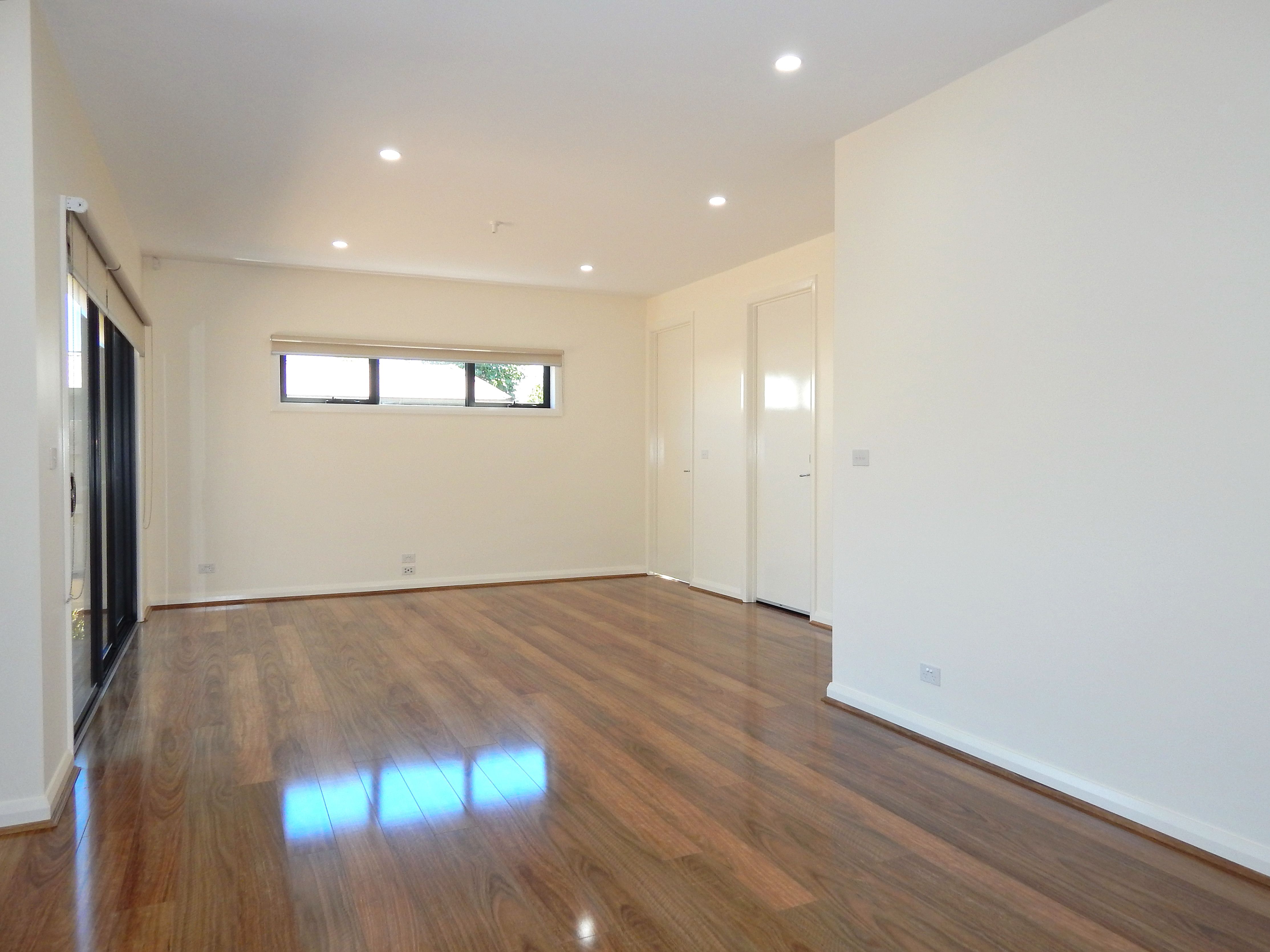 2/65 Boldrewood Parade, Reservoir, VIC 3073