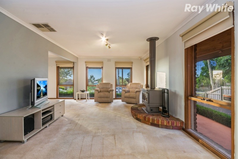 27 Nerissa Street, Ferntree Gully, VIC 3156