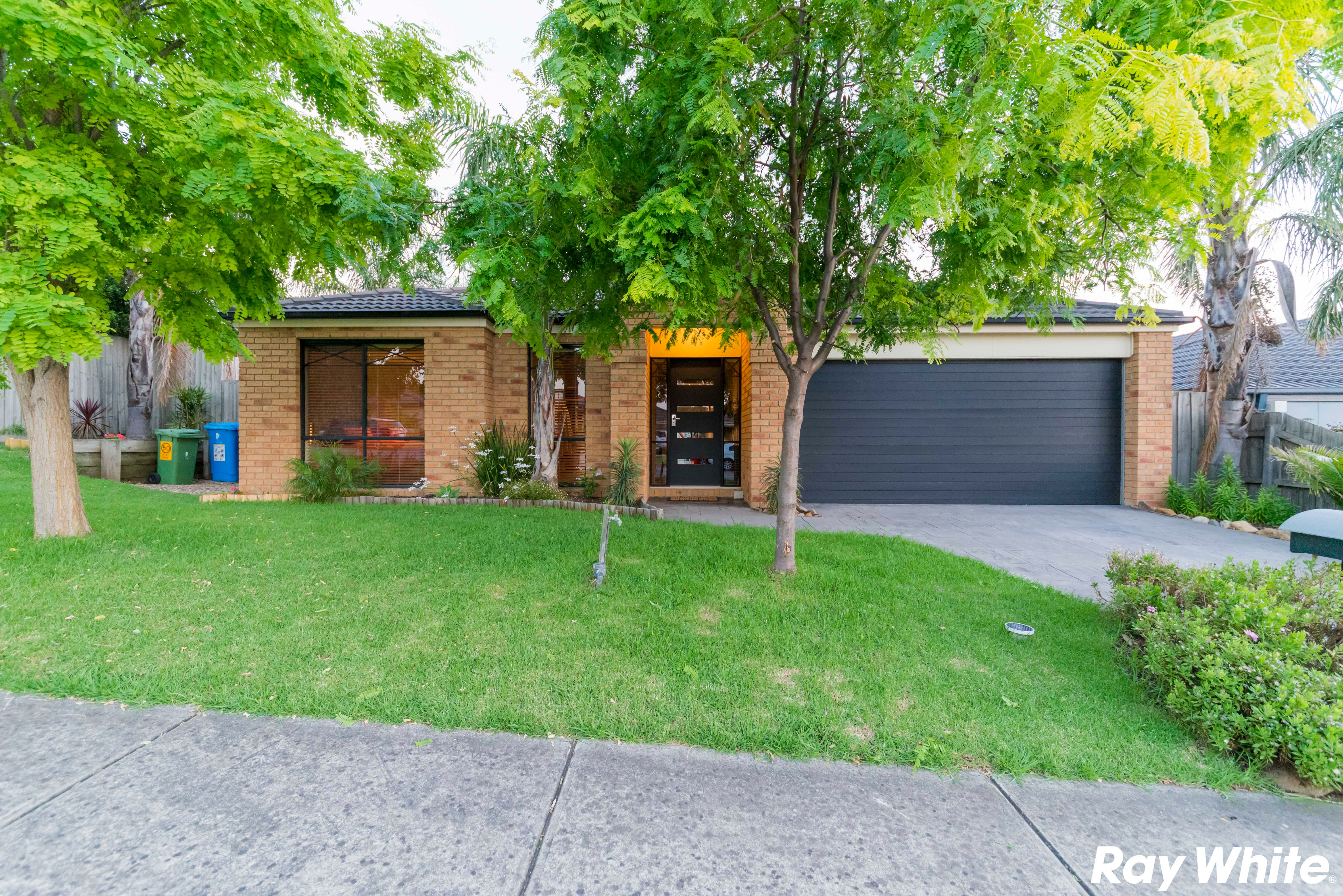 30 Olive Road, Lynbrook VIC 3975