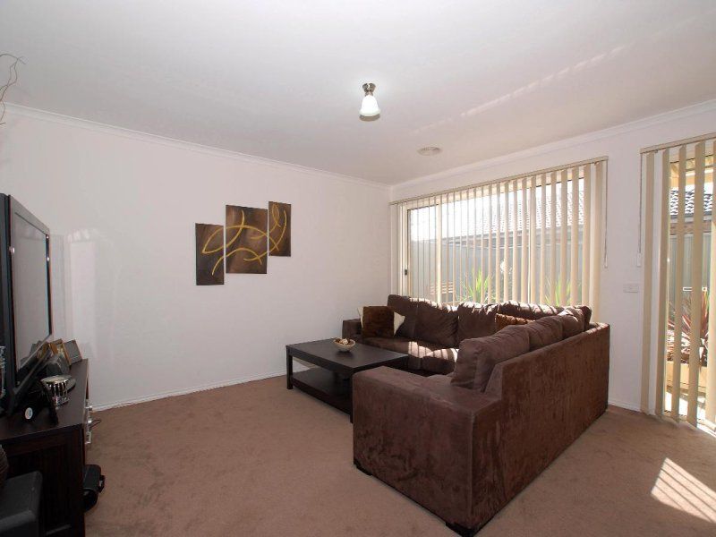 1/64 Tyndal Street, Cranbourne East, VIC 3977