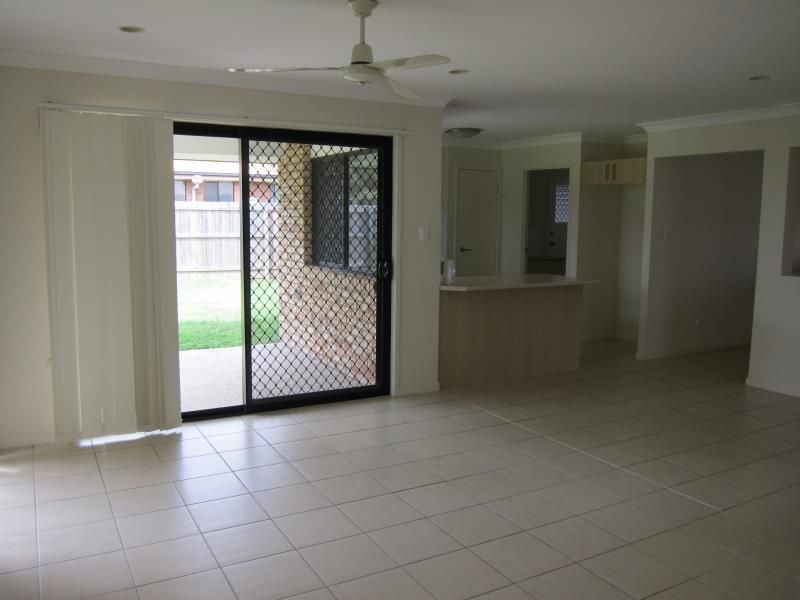 14 Somerwill  Crescent, Bellbird Park, QLD 4300