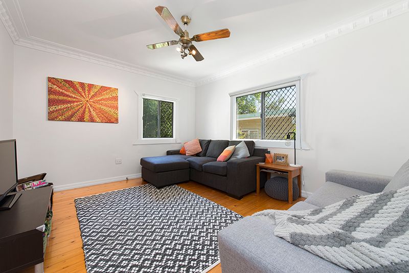 33 Invermore Street, Mount Gravatt East QLD 4122
