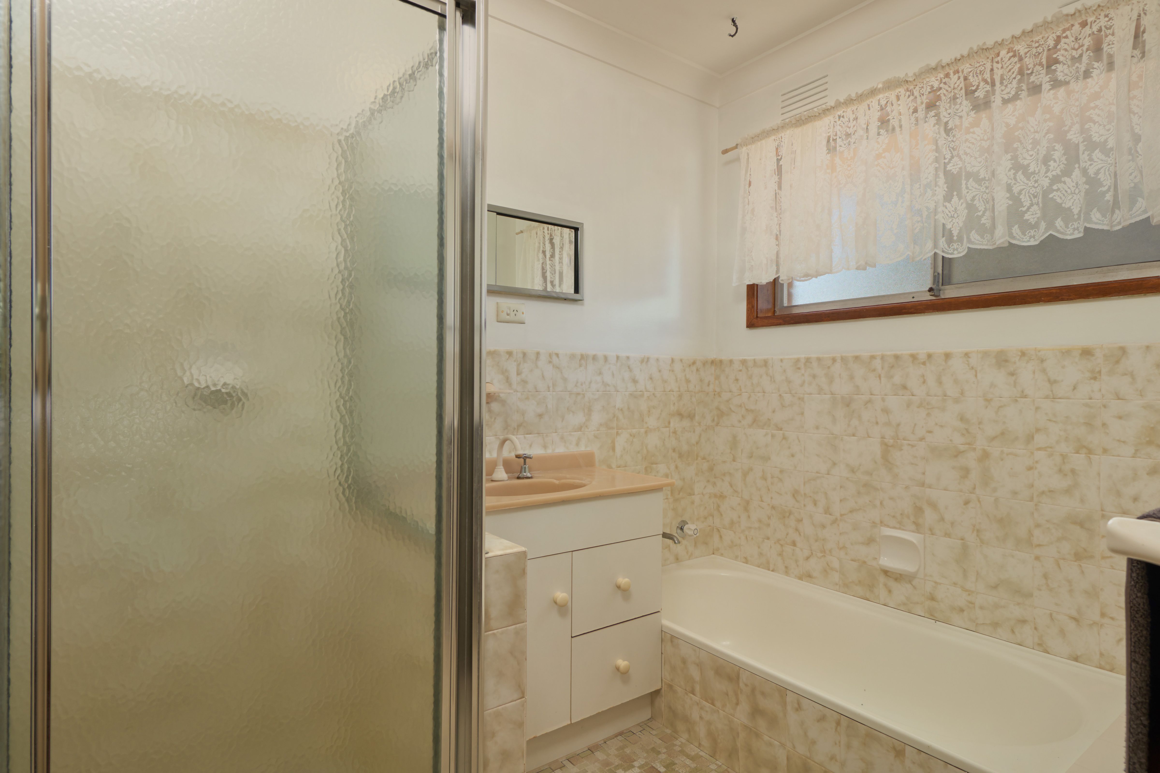 47 Leavenworth Drive, Mount Austin, NSW 2650