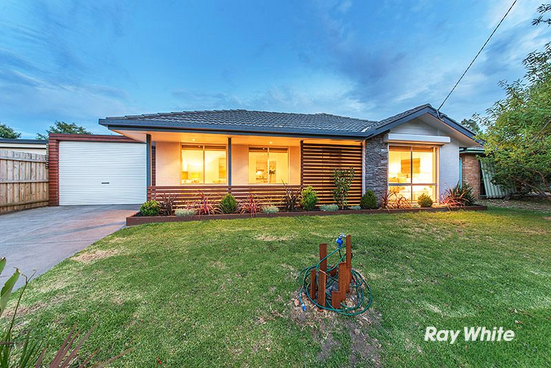 10 Plaistow Court, Cranbourne North VIC 3977