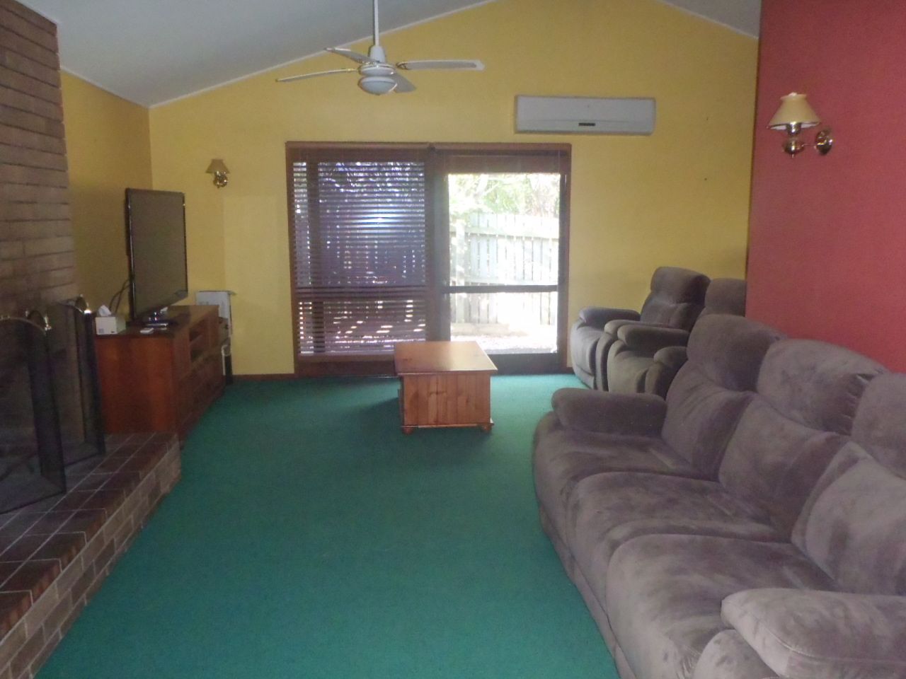2A Whitehill Road, Newtown, QLD 4305