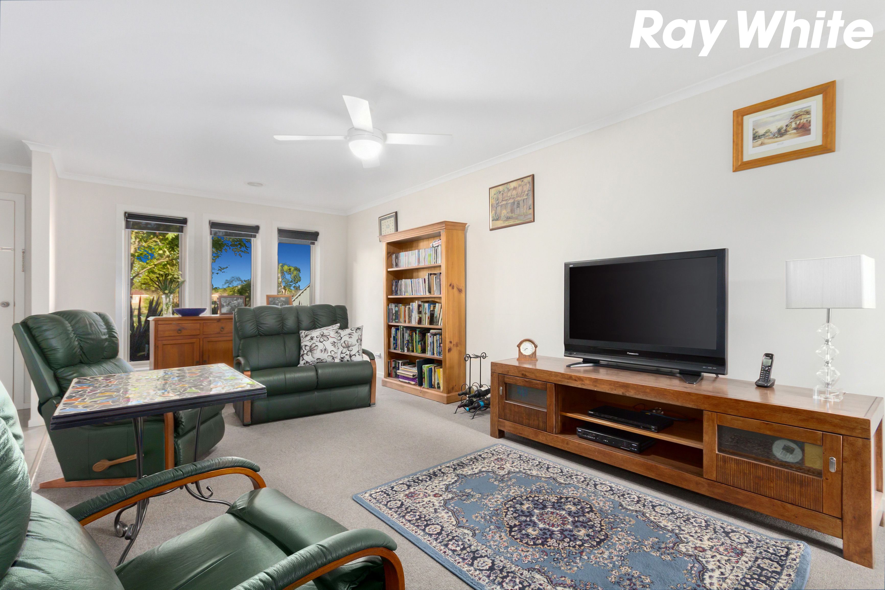 26 Sandalwood Drive, Pakenham, VIC 3810