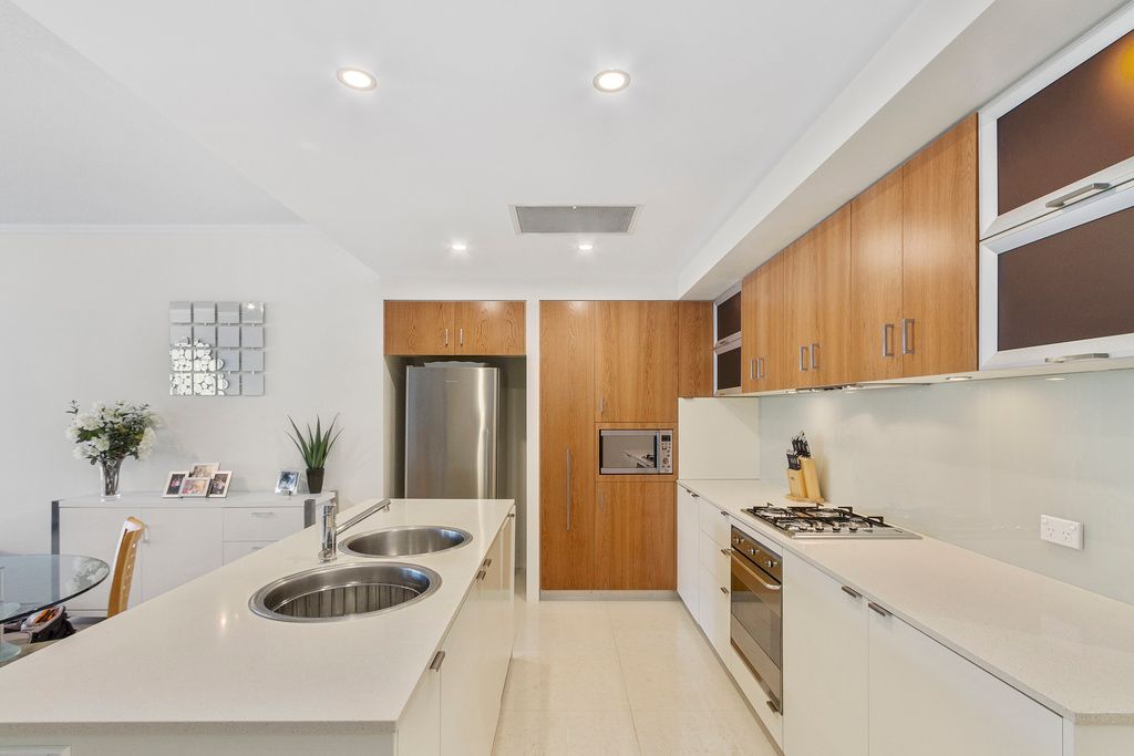 1756/1 Rialto Quays Drive, Hope Island, QLD 4212