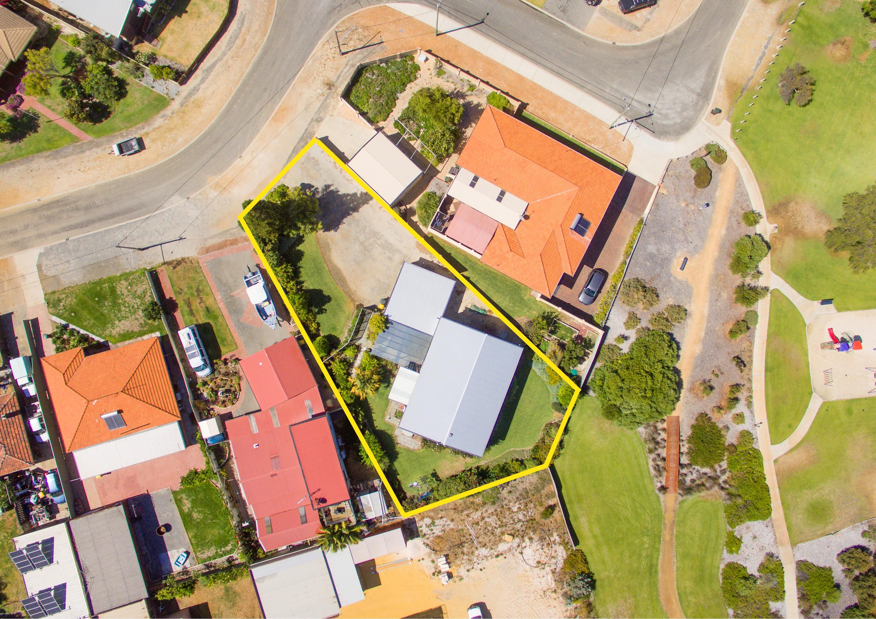 3 Tahiti Place, Jurien Bay, WA 6516