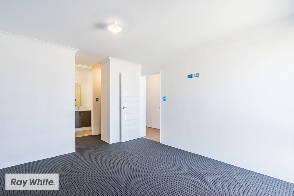 11 Jesla Street, Madeley, WA 6065