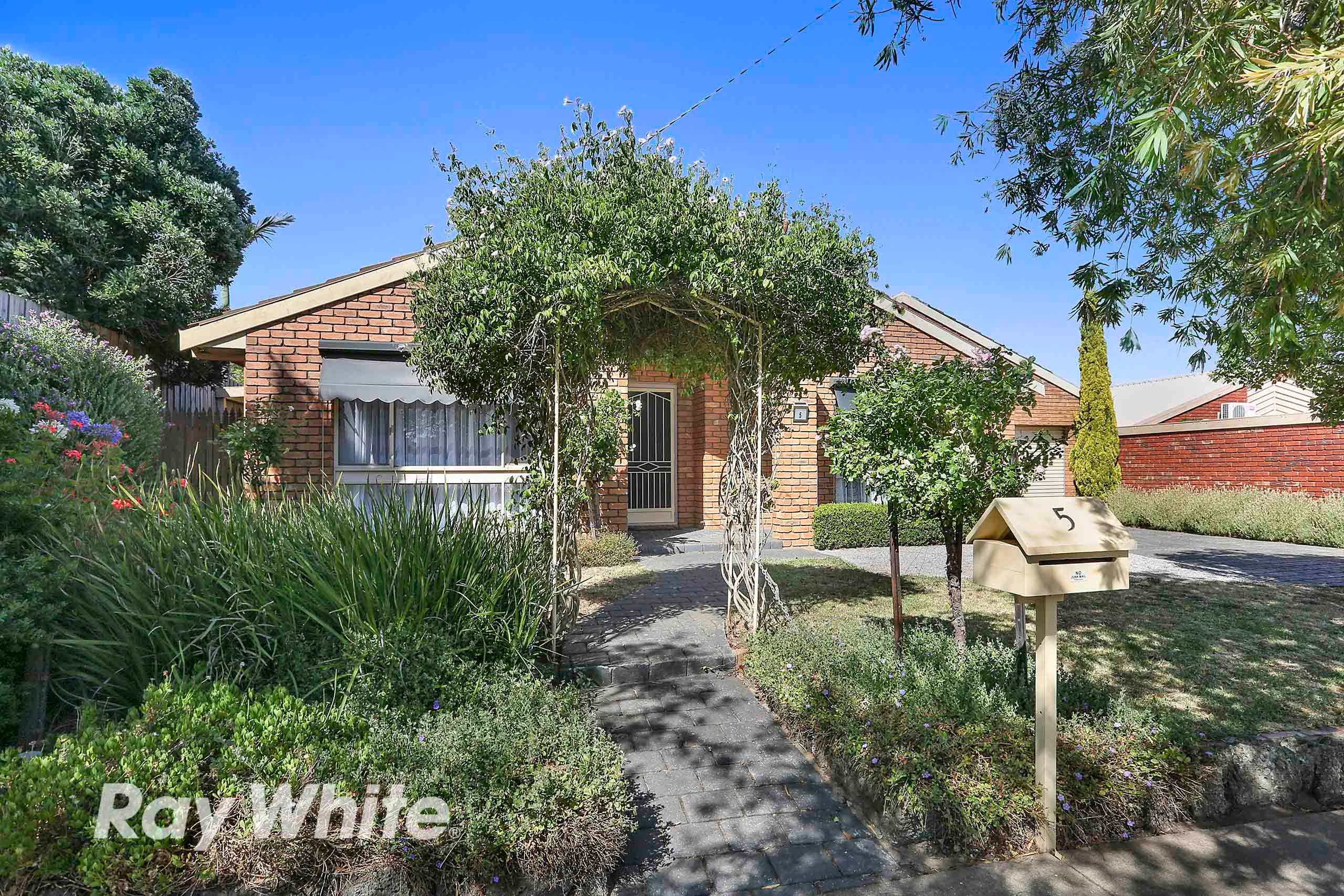 5 Sheringa Crescent, Grovedale, VIC 3216