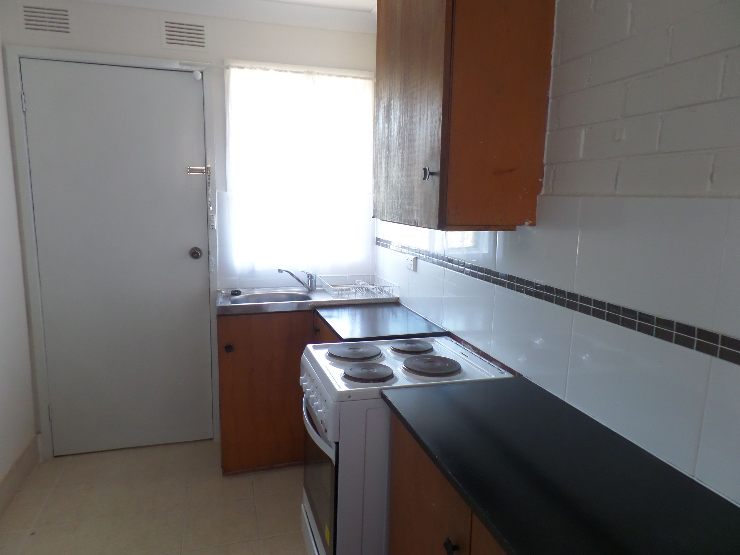 16/12-14 Edney Street, Kooringal, NSW 2650