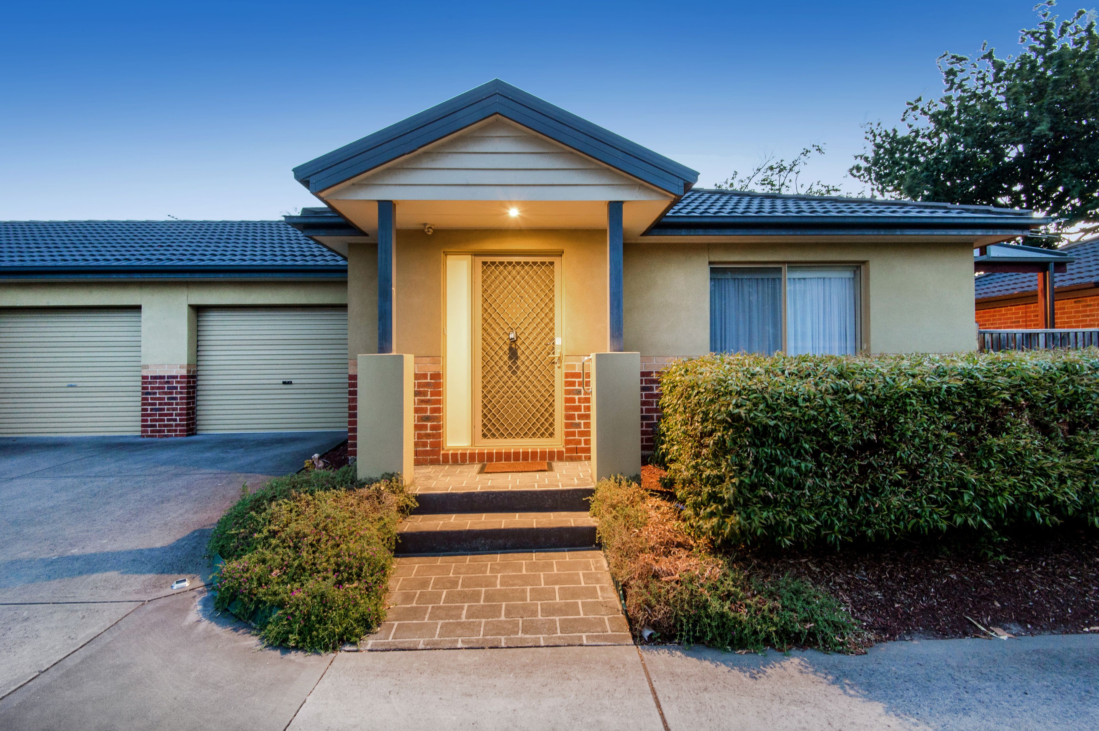2 Campbell Street, Frankston VIC 3199