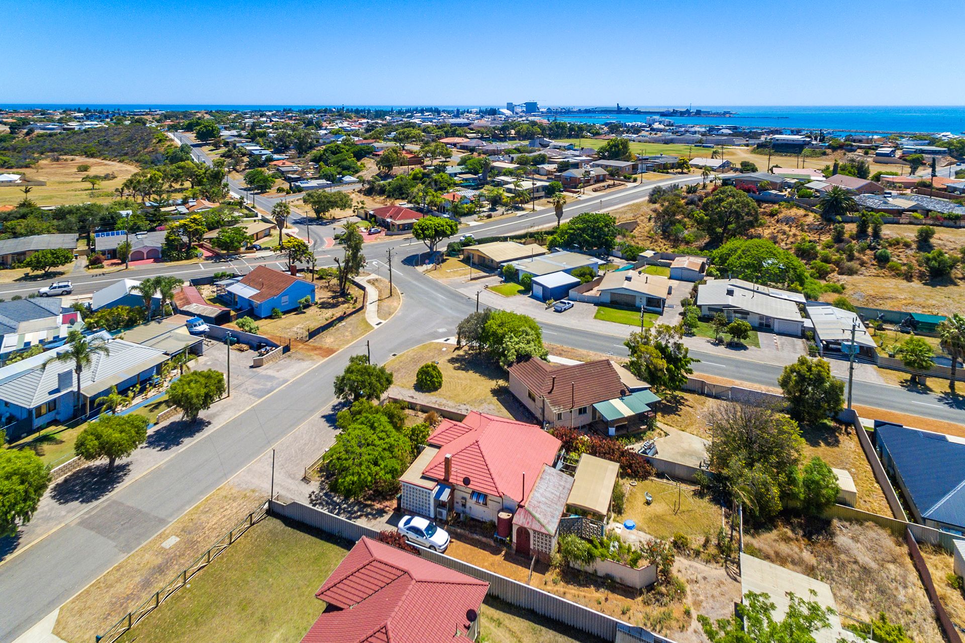 1 Critch Place, Wonthella, WA 6530