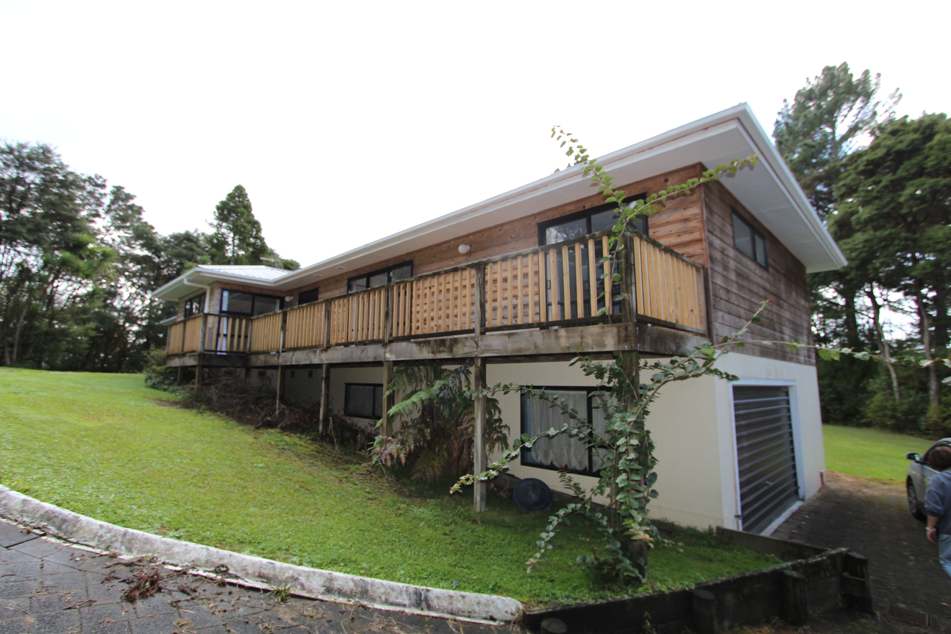 18 konini Road, Titirangi, Waitakere City