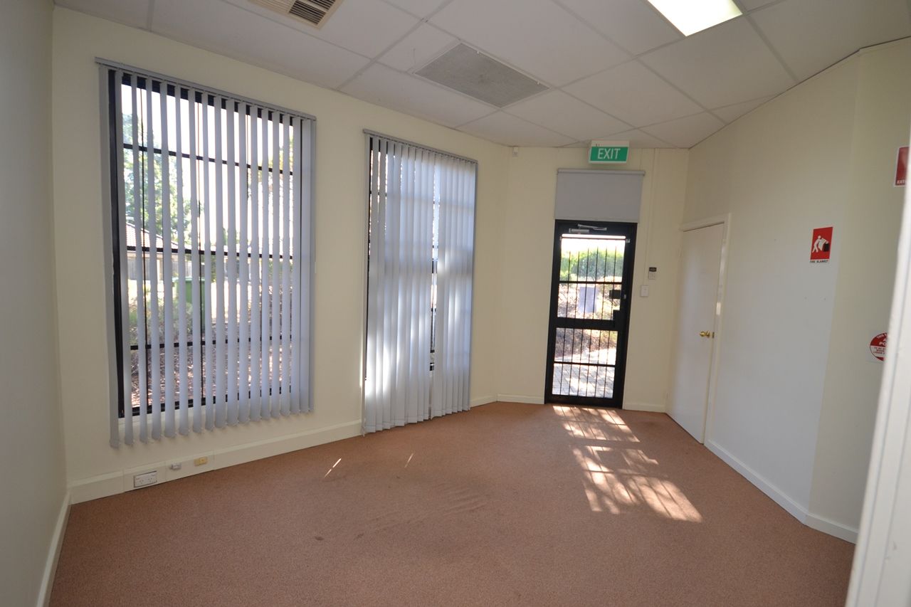 2/18 Hehir Street, Belmont, WA 6104