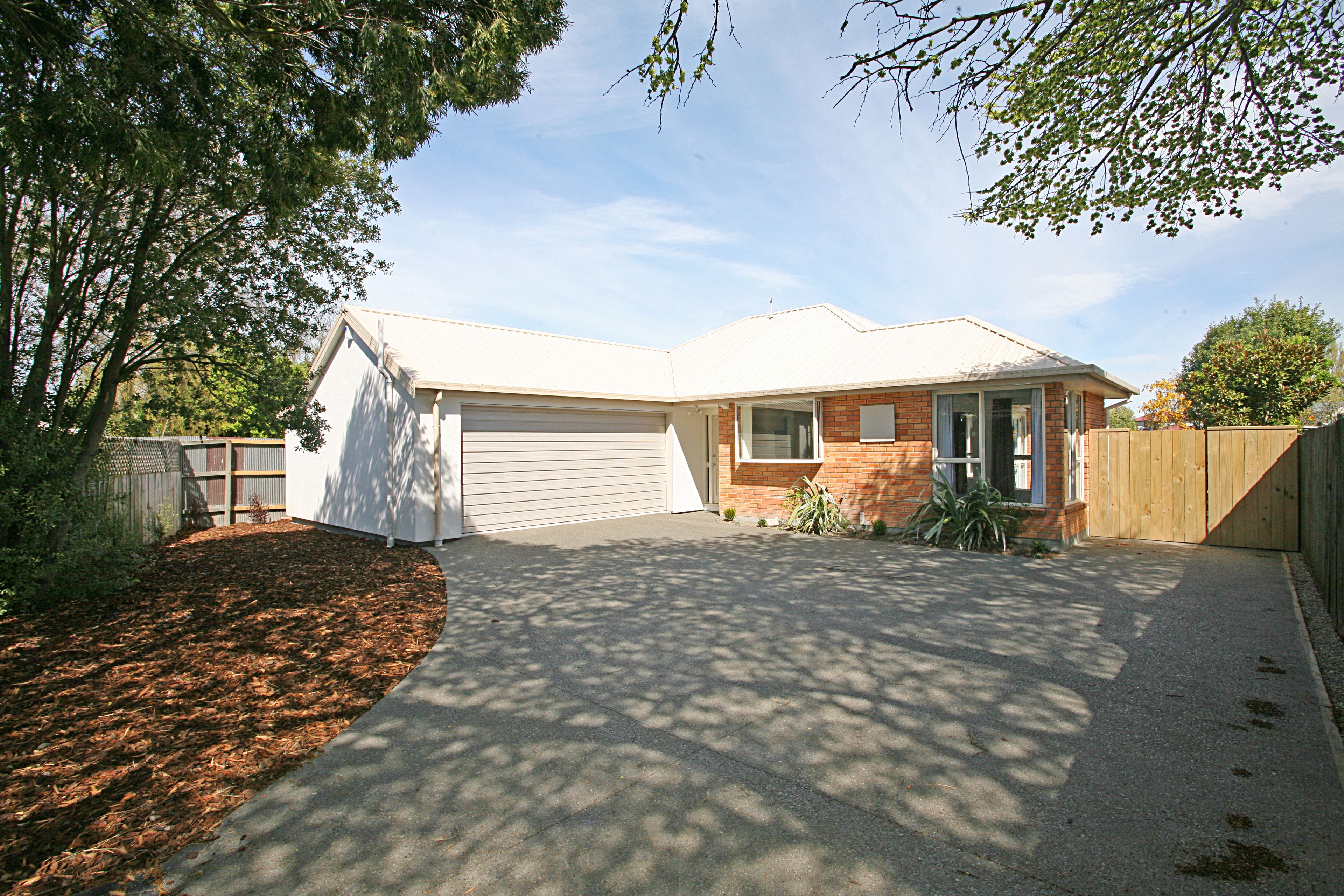 2/271 Hills Road, Shirley, Christchurch City
