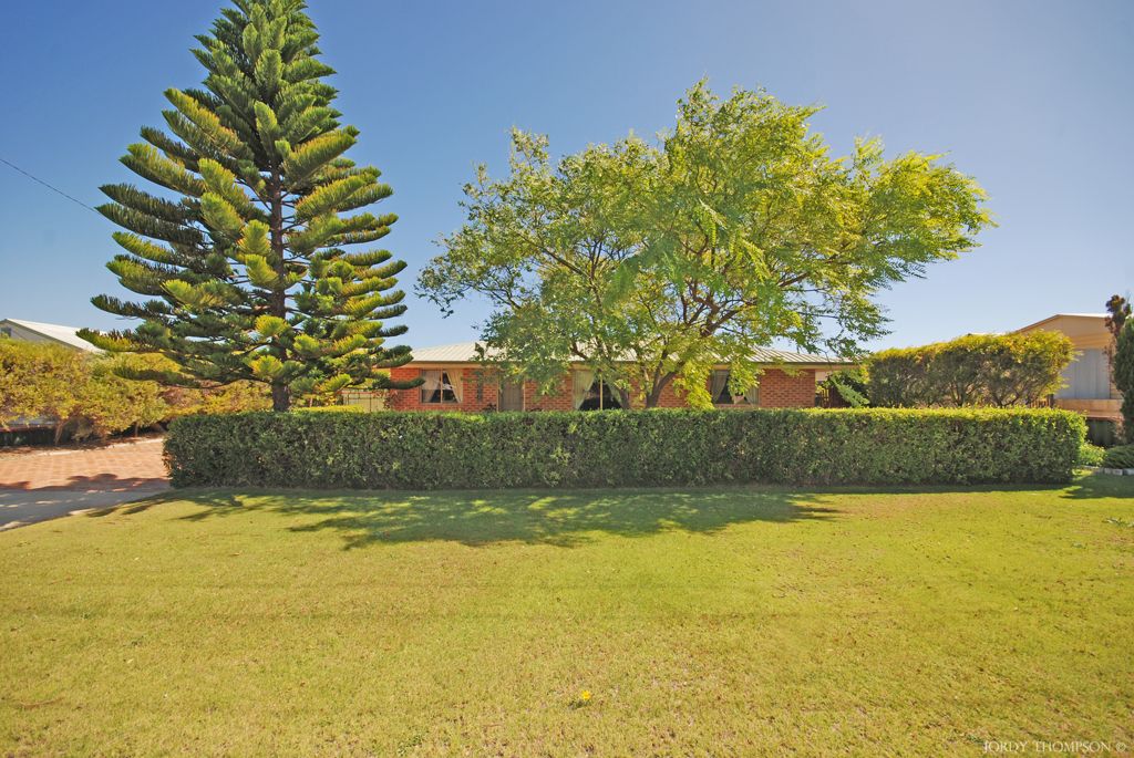 12 Elizabeth Way, Jurien Bay, WA 6516