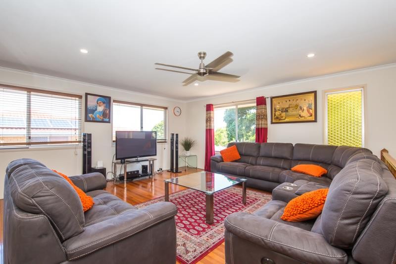 11 Phillips Street, Bracken Ridge, QLD 4017