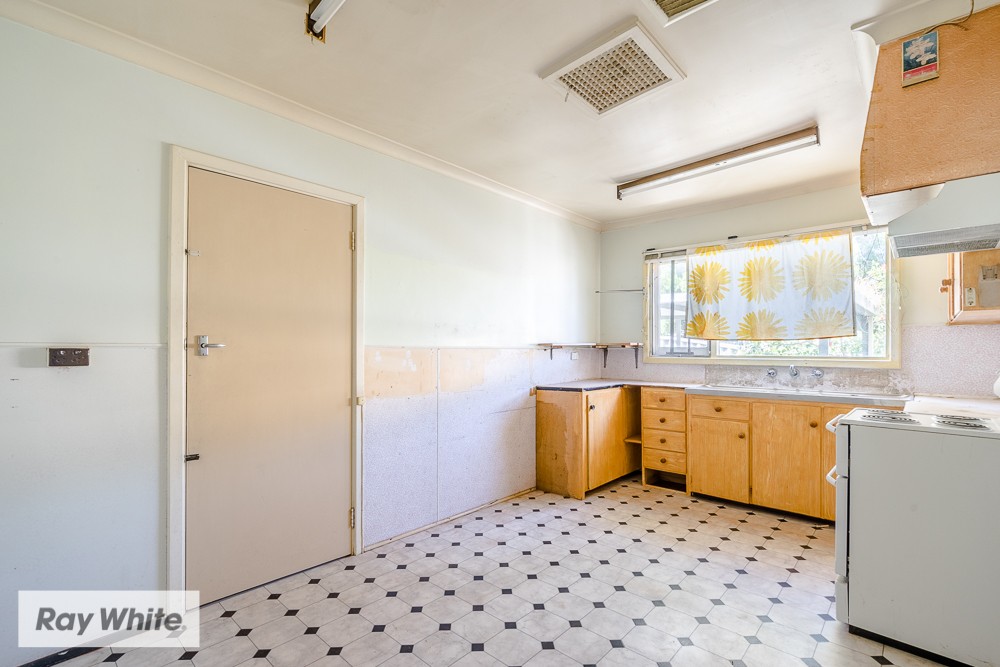 38 Brecknock Way, Girrawheen, WA 6064