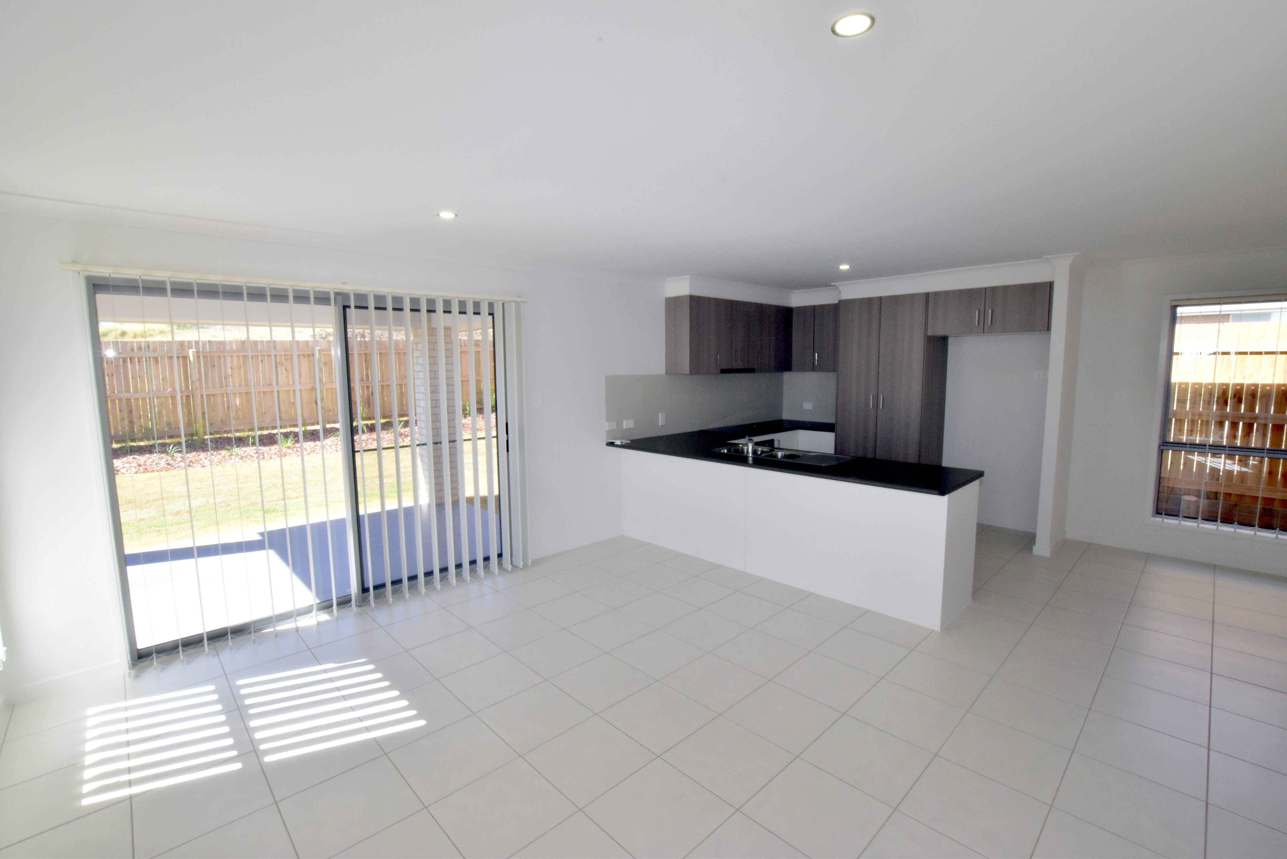 7 Avocet Road, Kirkwood, QLD 4680