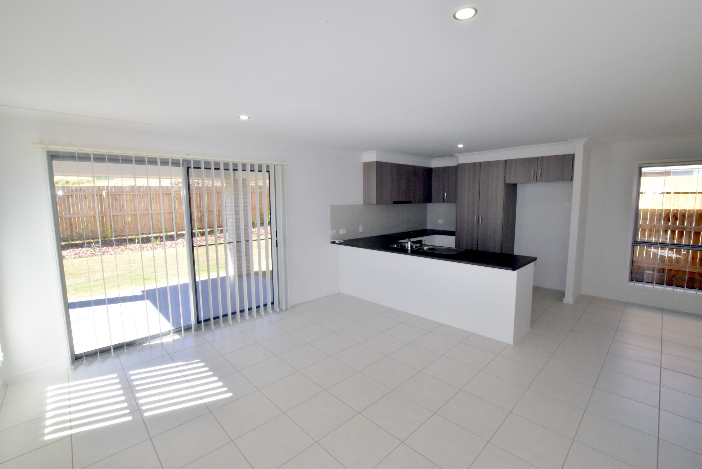 7 Avocet Road, Kirkwood, QLD 4680