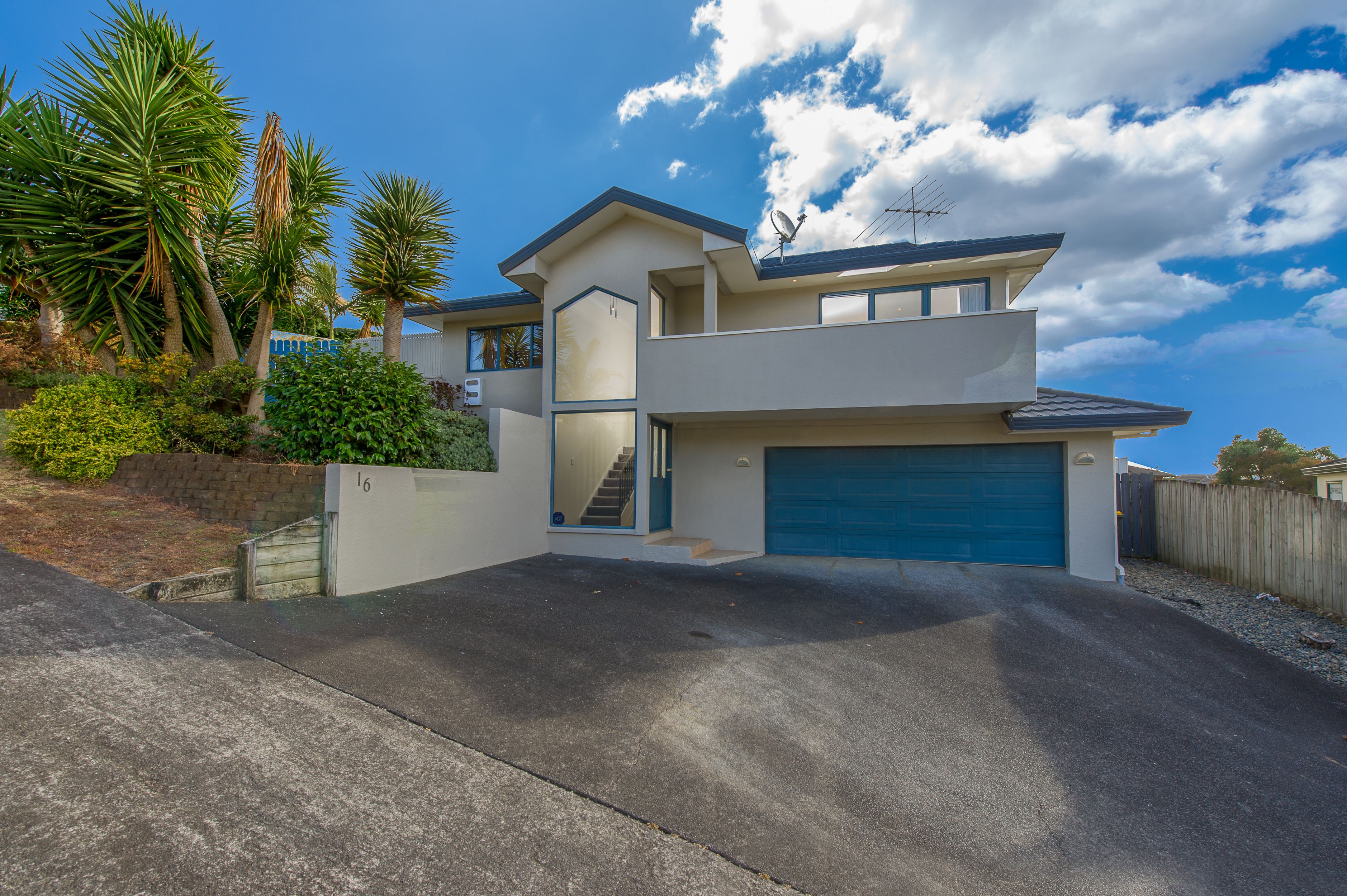 16 De Havilland Drive, Goodwood Heights, Manukau City