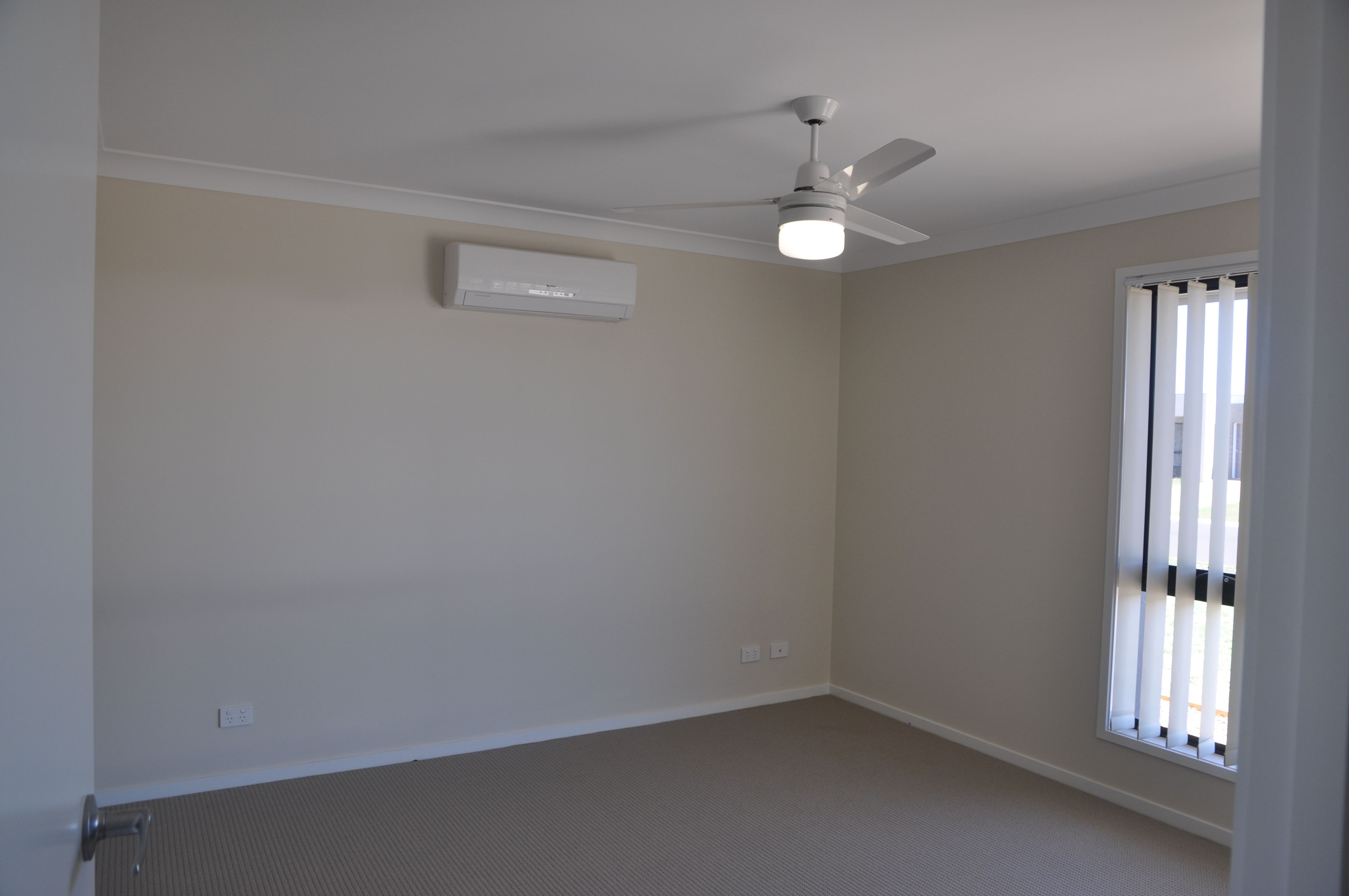 1/10 Mia Street, Wyreema, QLD 4352