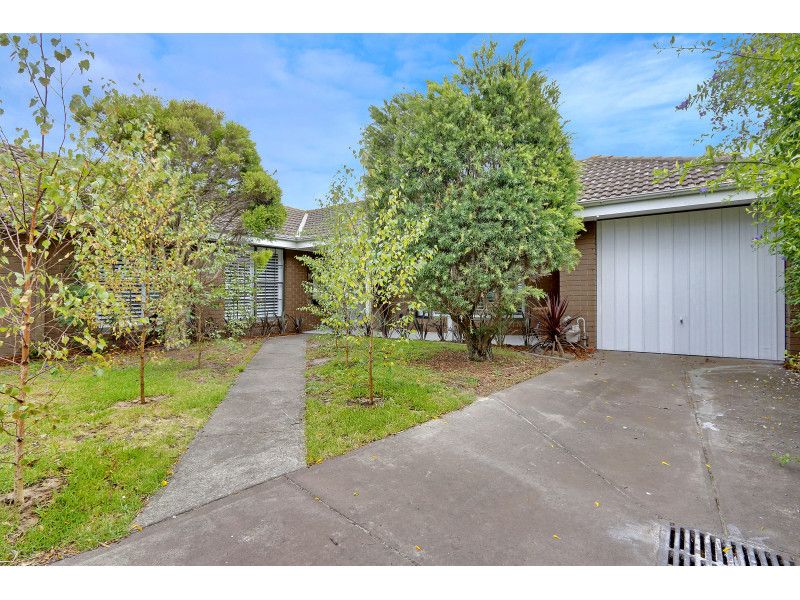 4 Marine Avenue, Mornington VIC 3931