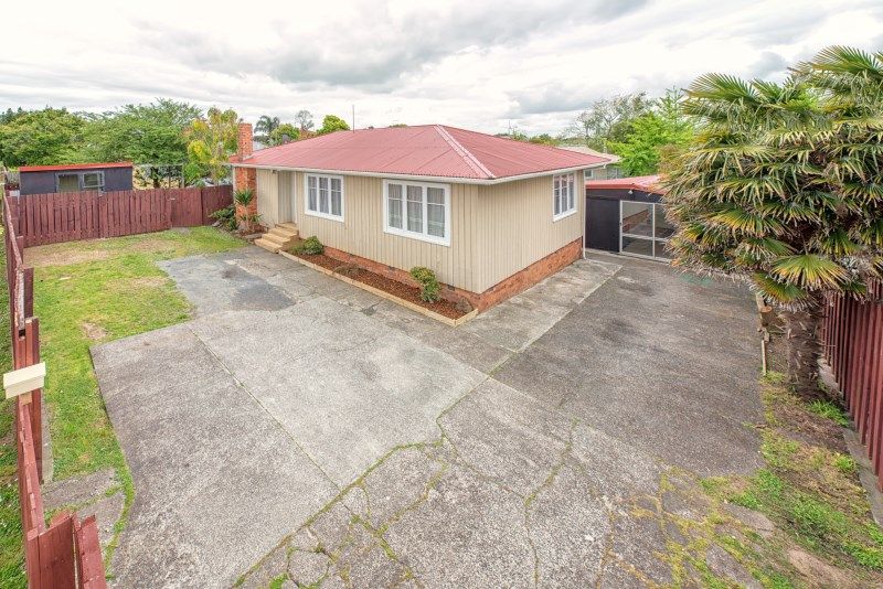 12 Adams Road, Manurewa, Manukau City